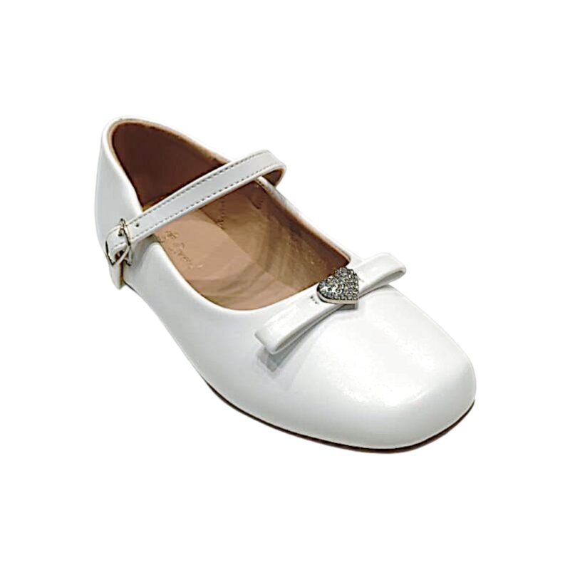 Ballerina bianca per bambina con fiocchetto e cuoricino di strass e chiusura a strappo – DOREMÌ 1 Ballerina bianca per bambina con fiocchetto e cuoricino di strass e chiusura a strappo – DOREMÌ