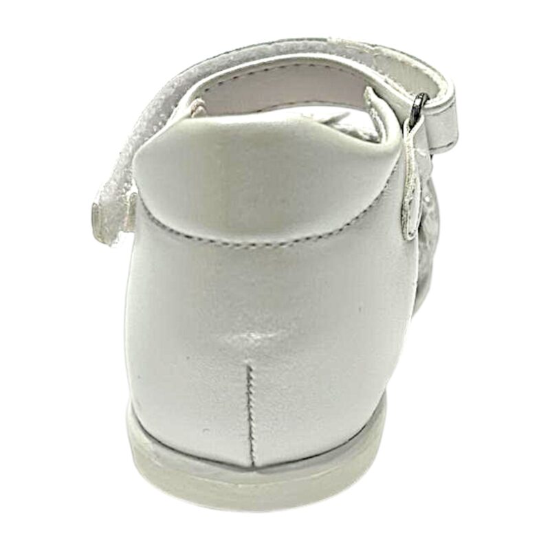 Ballerina da cerimonia per bambina bianco perlato con inserti in pizzo, applicazioni floreali frontali e chiusura a strappo – Giardino d'Oro 4 Ballerina da cerimonia per bambina bianco perlato con inserti in pizzo, applicazioni floreali frontali e chiusura a strappo – Giardino d'Oro