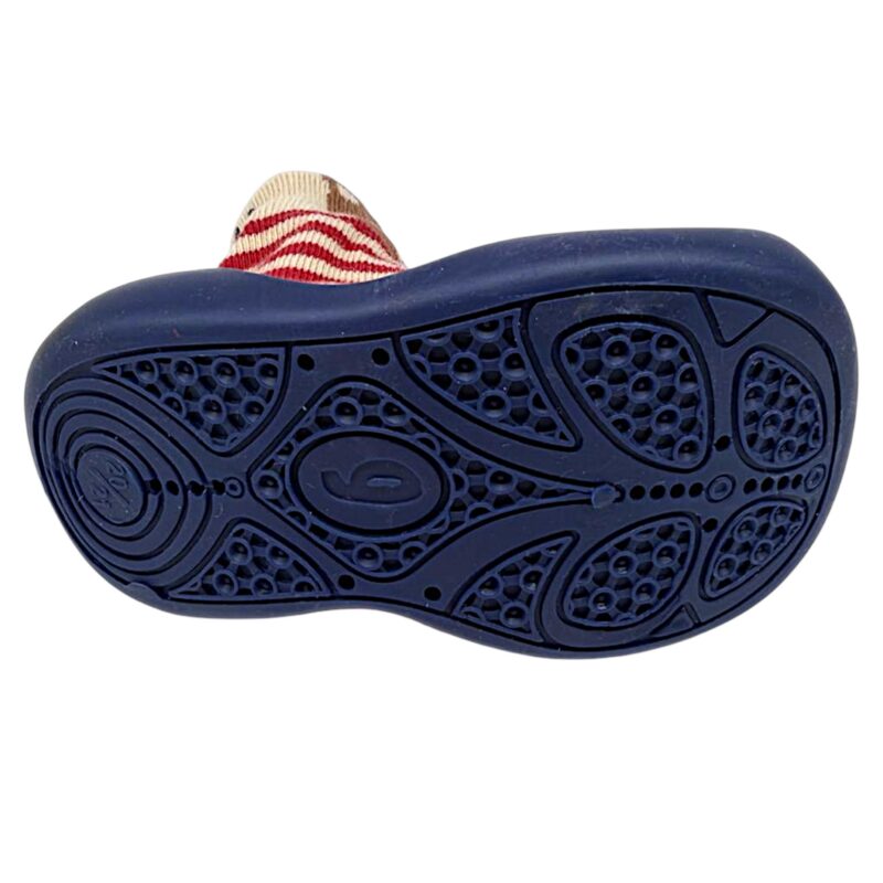 Calzini/Ciabatte primi passi a righe beige-rosso per bambino con orsetto decorativo e suola in gomma blu - Garvalín 4 Calzini primi passi con suola in gomma a righe beige-rosso per bambino con orsetto e suola blu - Garvalín