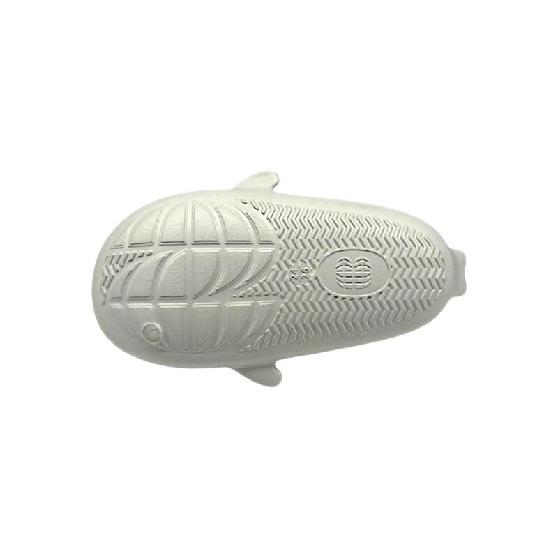 Ciabatta in gomma grigia per bambino tipo crocs a forma di squalo con fascia posteriore - Jomix Shoes 4 Ciabatta in gomma grigia per bambino tipo crocs a forma di squalo con fascia posteriore - Jomix Shoes