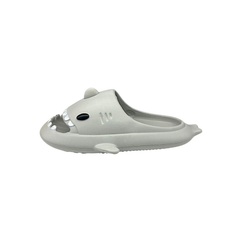 Ciabatta in gomma grigia per bambino tipo crocs a forma di squalo senza chiusura - Jomix Shoes 2 Ciabatta in gomma grigia per bambino tipo crocs a forma di squalo senza chiusura - Jomix Shoes