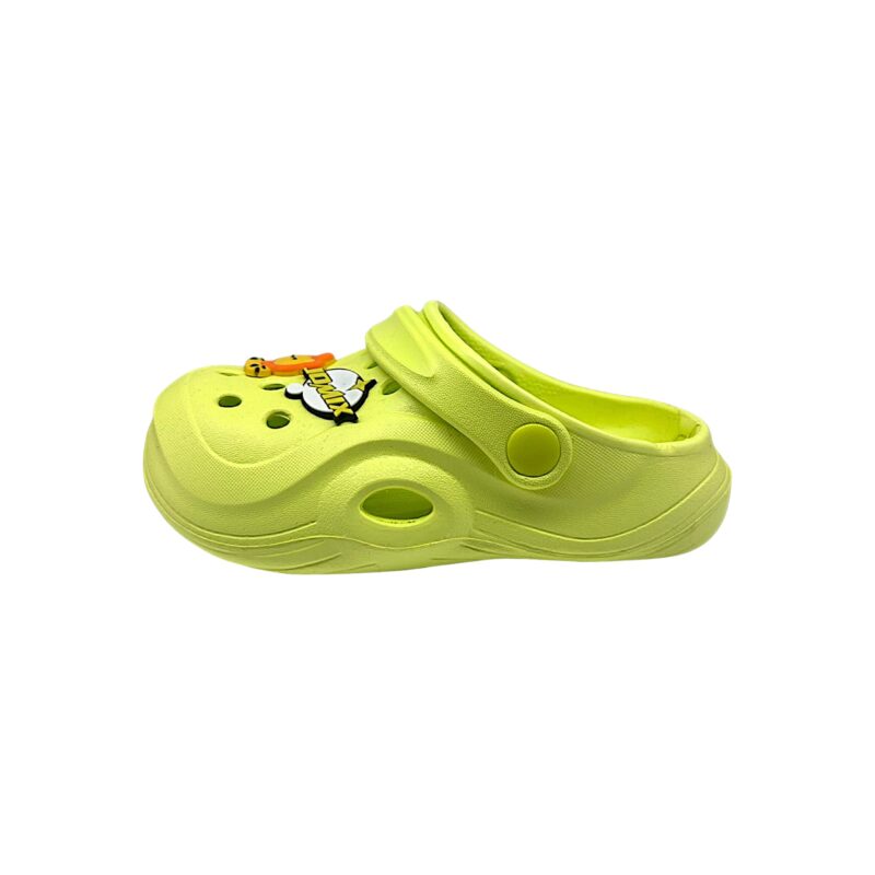 Ciabatta in gomma verde per bambino tipo crocs con leone, logo decorativo e fascia posteriore - Jomix Shoes 2 Ciabatta in gomma verde per bambino tipo crocs con leone, logo decorativo e fascia posteriore - Jomix Shoes