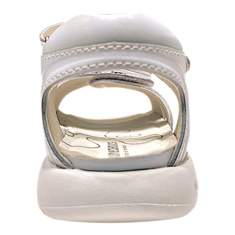 Sandalo bianco per bambina con fiocco su fascia, strappo frontale e alla caviglia – Biomecanics 4 Sandalo bianco per bambina con fiocco sulla fascia a strappo e strappo sulla caviglia – Biomecanics