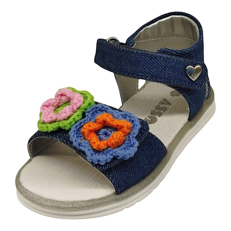 Sandalo jeans con strappo, fascia a strappo decorata e fiori uncinetto multicolor - Asso