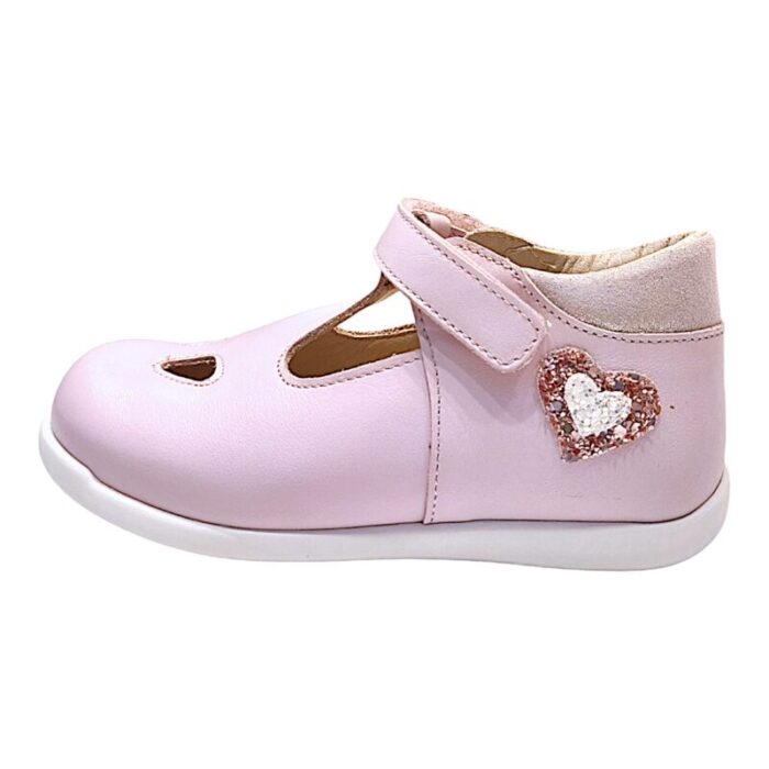 Sandalo rosa con occhietti per bambina con strappo e cuoricino glitterato - Rossano