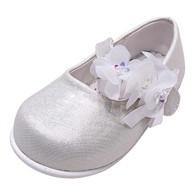 Scarpetta baby bianco cangiante da cerimonia per bambina effetto tessuto con fascia floreale – Giardino d'Oro 1 Scarpetta baby da cerimonia per bambina bianco cangiante effetto tessuto con fascia floreale – Giardino d'Oro