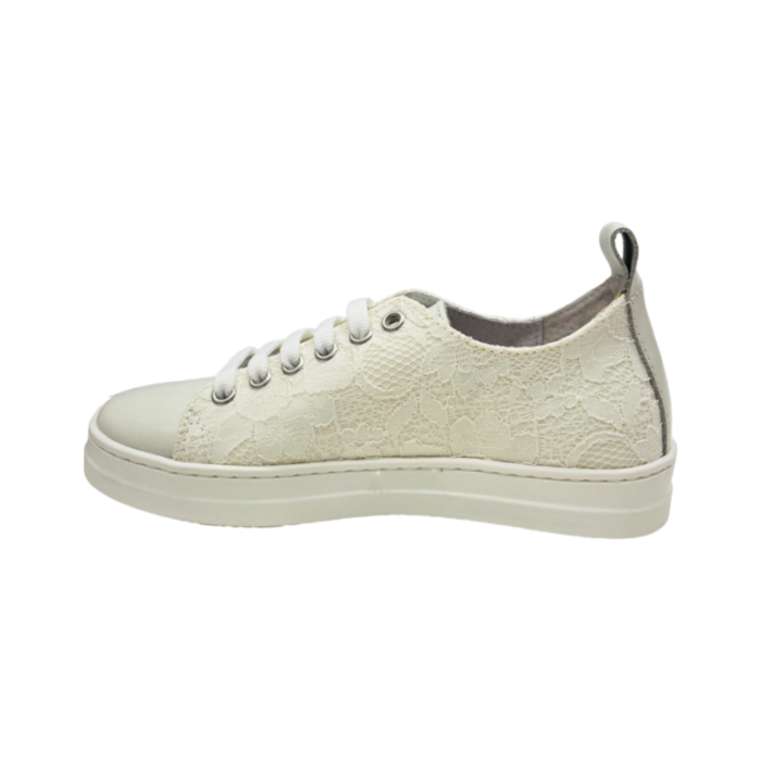 Sneaker girl bianca in pizzo con lacci - Chiara Luciani