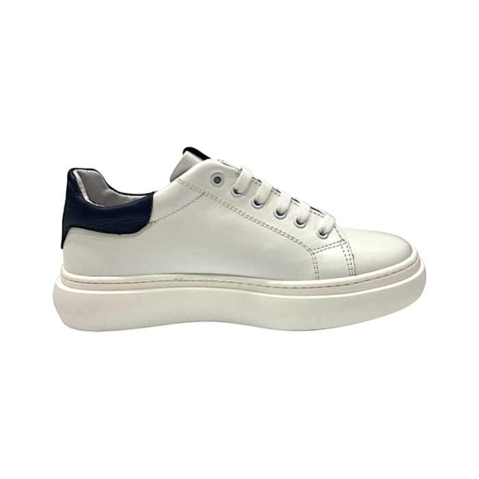 Sneaker unisex bianca con dettagli blu e lacci - Chiara Luciani