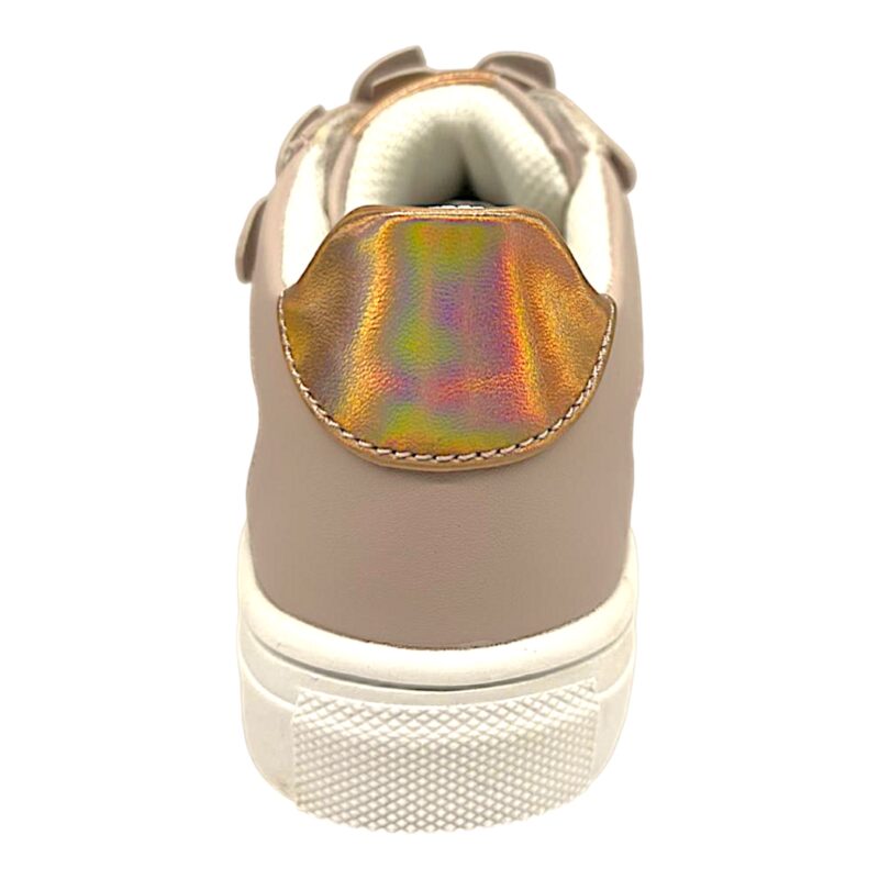 Sneakers bambina rosa cipria con dettagli dorati e fiori applicati – Asso 4 Sneakers bambina rosa cipria con dettagli dorati e fiori applicati – Asso