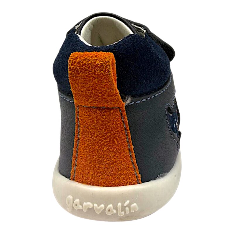 Sneakers barefoot primi passi blu per bambino con triceratopo stilizzato e chiusura con doppio strappo - Garvalín 4 Sneakers barefoot primi passi blu per bambino con triceratopo stilizzato e chiusura con doppio strappo - Garvalín