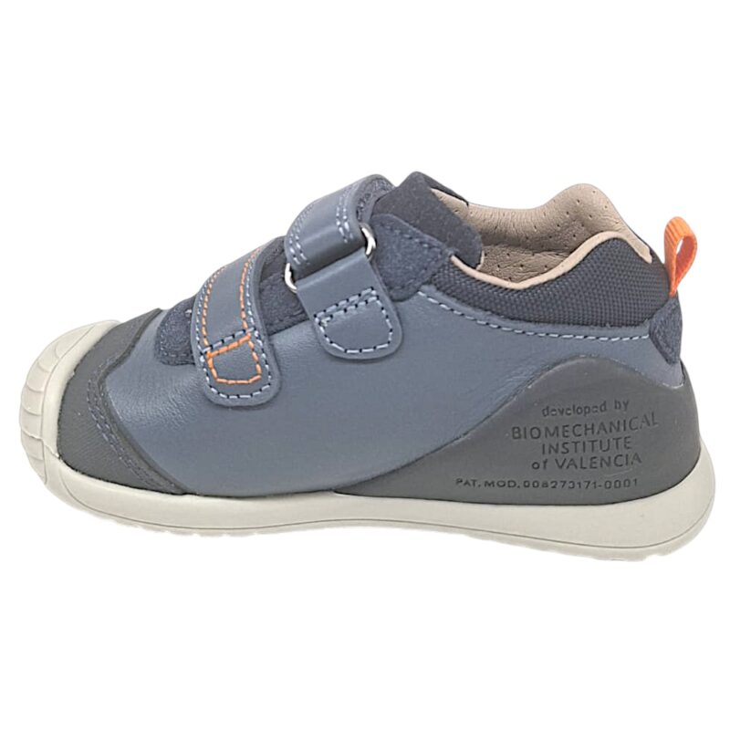 Sneakers primi passi blu-azzurre per bambino con doppio strappo a velcro - Biomecanics 3 Sneakers primi passi blu-azzurre per bambino con doppio strappo a velcro - Biomecanics