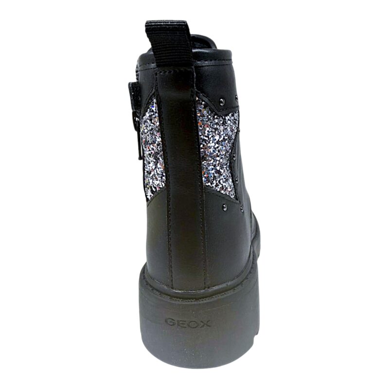 Stivale anfibio nero per bambina-ragazza con stella argento glitterata posteriore, lacci elastici e zip laterale - Geox 4 Stivale anfibio nero per bambina-ragazza con stella argento glitterata sul retro, lacci elastici e cerniera - Geox