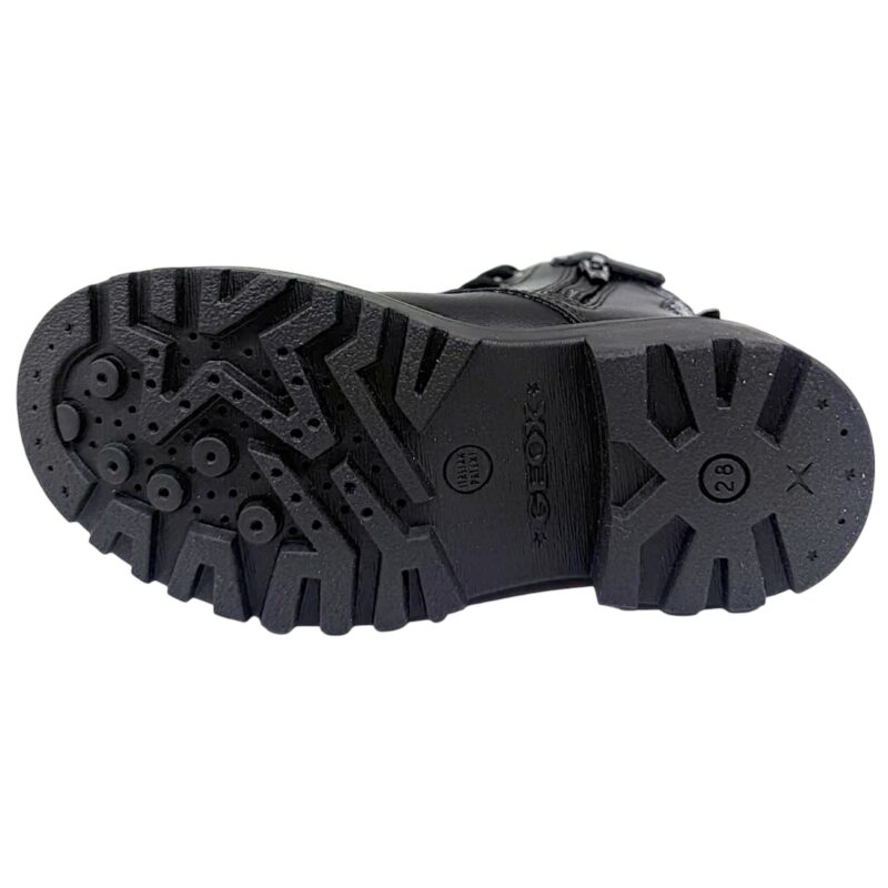 Stivale anfibio nero per bambina-ragazza con stella argento glitterata posteriore, lacci elastici e zip laterale - Geox 5 Stivale anfibio nero per bambina-ragazza con stella argento glitterata sul retro, lacci elastici e cerniera - Geox