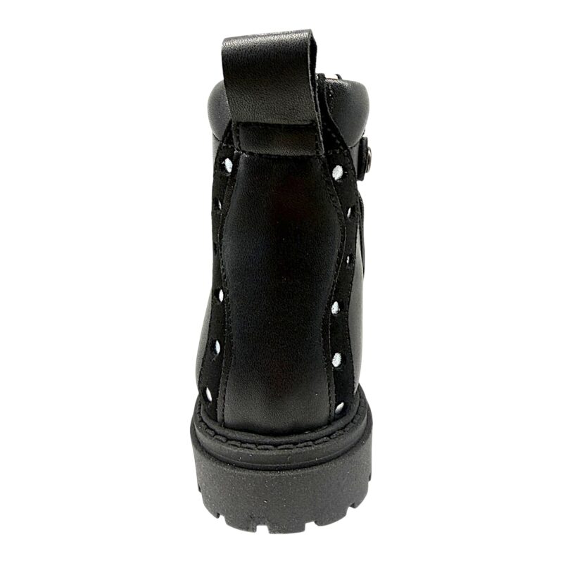 Stivaletti, anfibi neri per bambina con borchie sul retro, occhielli metallici, lacci e cerniera - Primigi 4 Stivaletti, anfibi neri per bambina con borchie sul retro, occhielli metallici, lacci e cerniera - Primigi