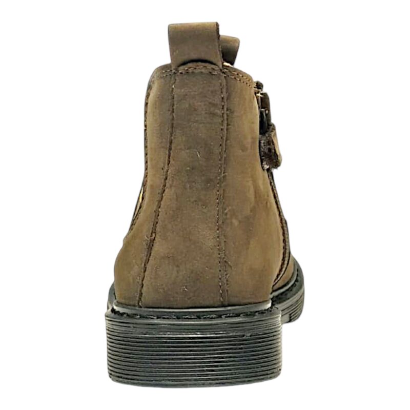 Stivaletto unisex marrone in nabuk con elastico a righe marrone, gialle, verdi e zip laterale - Rossano 4 Stivaletto unisex marrone in nabuk con elastico a righe multicolor e zip laterale - Rossano